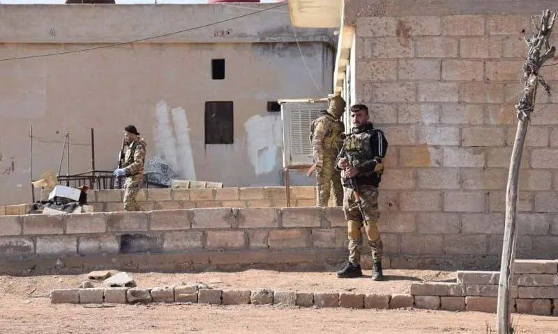 "قسد" تنفذ حملة اعتقالات بريف...