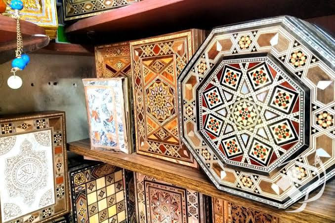 لماذا تراجعت أعداد الحرفيين ال...