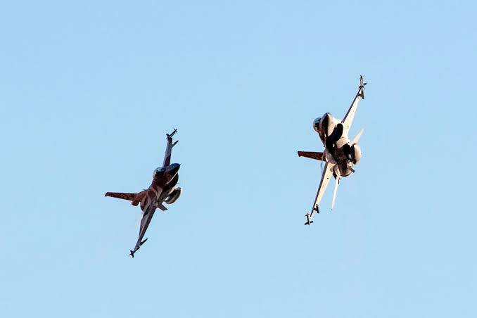 إسرائيل توقف "الخط الساخن" مع...