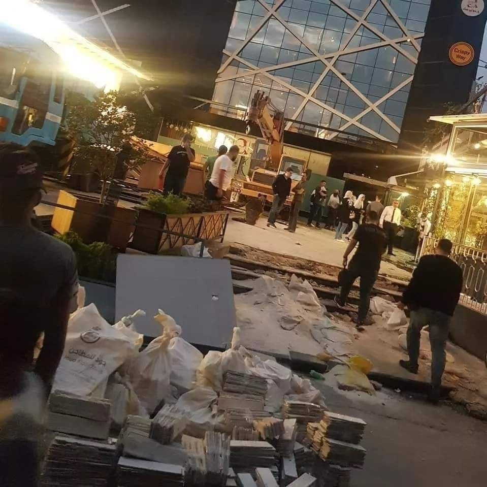 صدور قرار بالتريث في هدم مول ا...