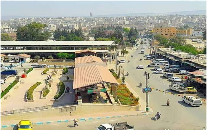 حلب.. استهداف مدرسة في عفرين ي...