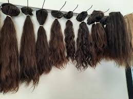 سوريات في مناطق النظام يلجأن ل...