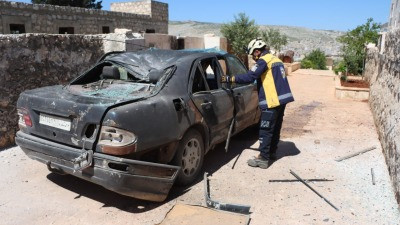 بالمسيرات والمدفعية.. النظام ي...