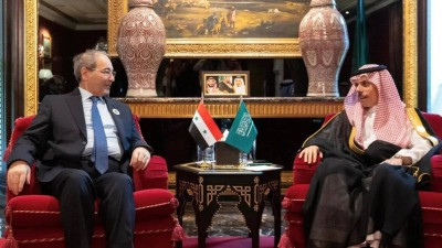 لقاء بين فيصل المقداد ووزير ال...