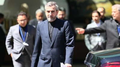 على مستوى الخارجية.. زيارة رسم...