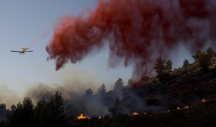 روسيا تحرق سوريا وتطفئ حرائق "...
