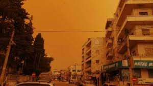 عاصفة غبارية تصل سوريا ... وال...
