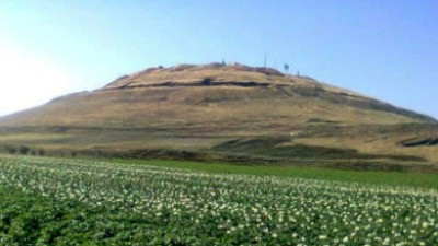 طائرات إسرائيلية تغير على تل ا...