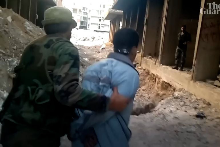 محاولة هروب فاشلة لمتهم في "مج...