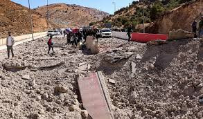 غارات إسرائيلية تستهدف معابر ح...