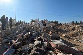 الكشف عن مقبرة جماعية في منطقة...