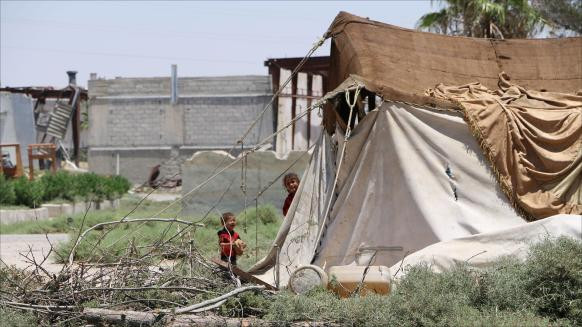 موجة نزوج جديدة تزيد المعاناة...