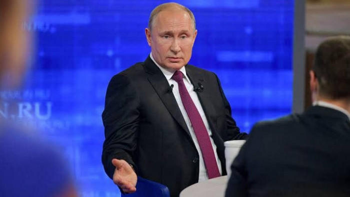 بوتين يحث "بريكس" على لعب "دور...