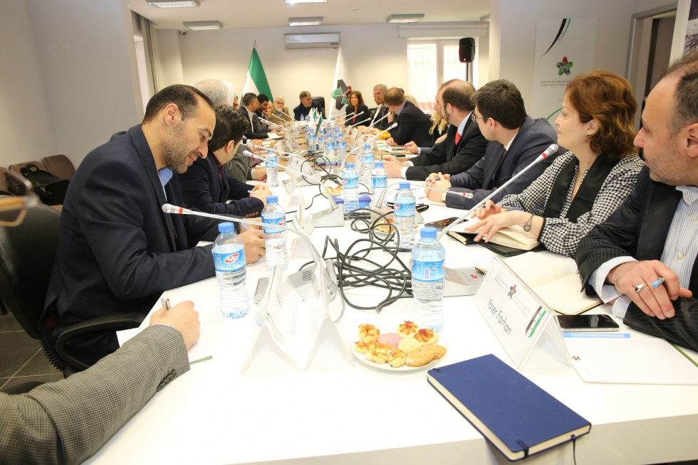 الائتلاف: إطلاق سراح المعتقلين...