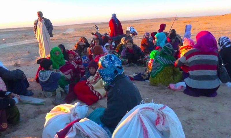 الوحدات الكردية تسمح لأهالي ال...