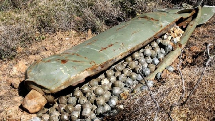 استشهاد أربعة أطفال بانفجار قن...