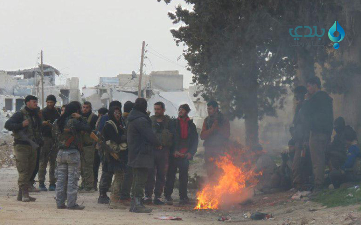 الثوار يحررون قرية ويواصلون طر...