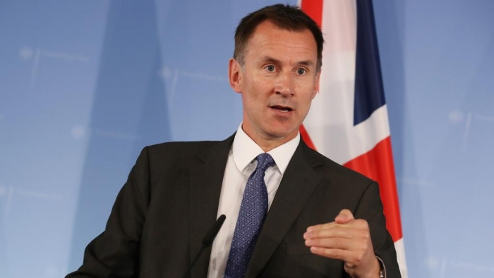 الخارجية البريطانية تنتقد قرار...