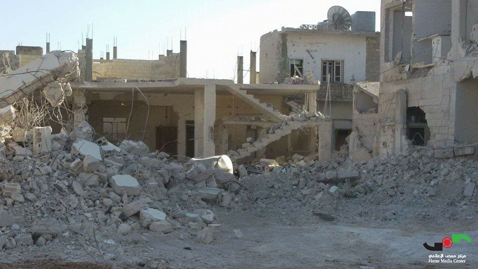 ثلاثة شهداء بقصف جوي روسي على...