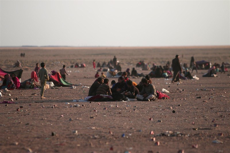 "مخيم السد".. جحيم من صناعة "ق...