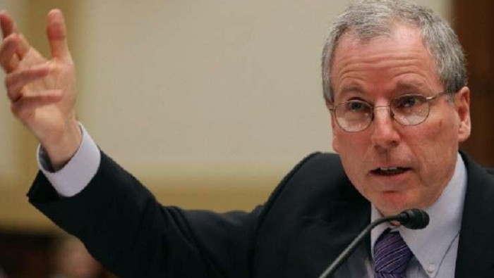 "روبرت فورد" يشكك بجدوى بقاء ا...