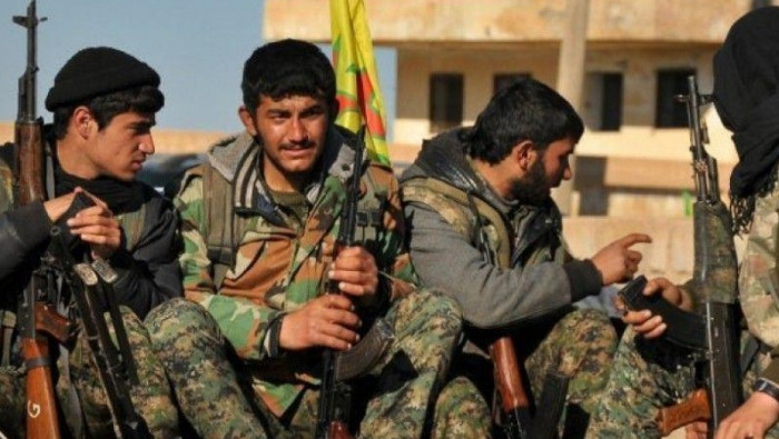 بعبوات ناسفة.. مصرع 11 عنصراً...