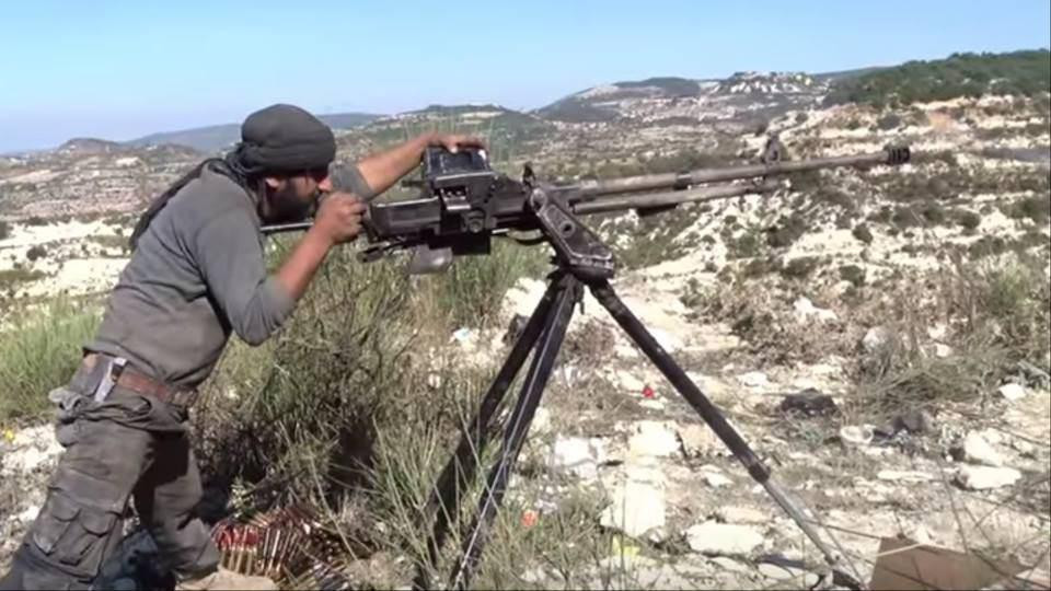 قصف جوي وصاروخي مكثف على ريف ا...