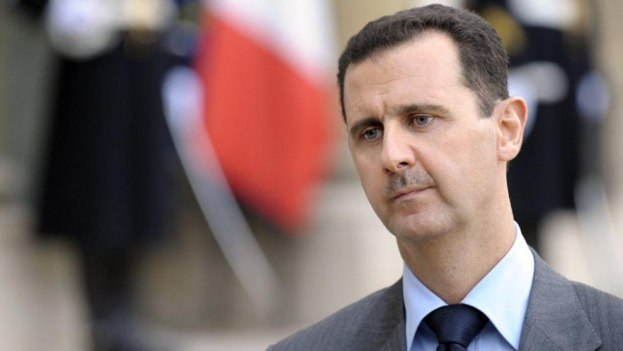 إسرائيل تهدد بقتل الأسد والإطا...