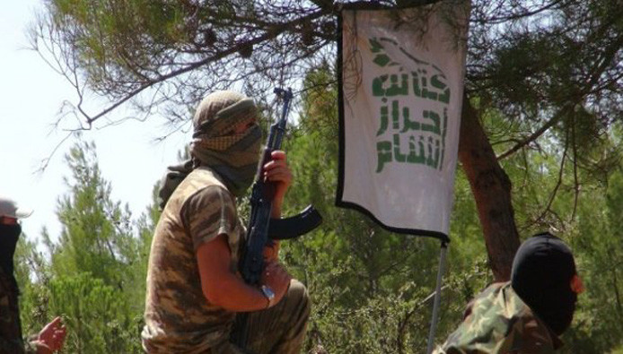 أحرار الشام تحذر الجيش اللبنان...