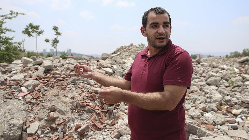 مراسلان تابعان للنظام يتسللان...