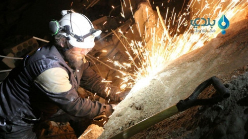 روسيا تسخّر جيشاً لشيطنة "الخو...