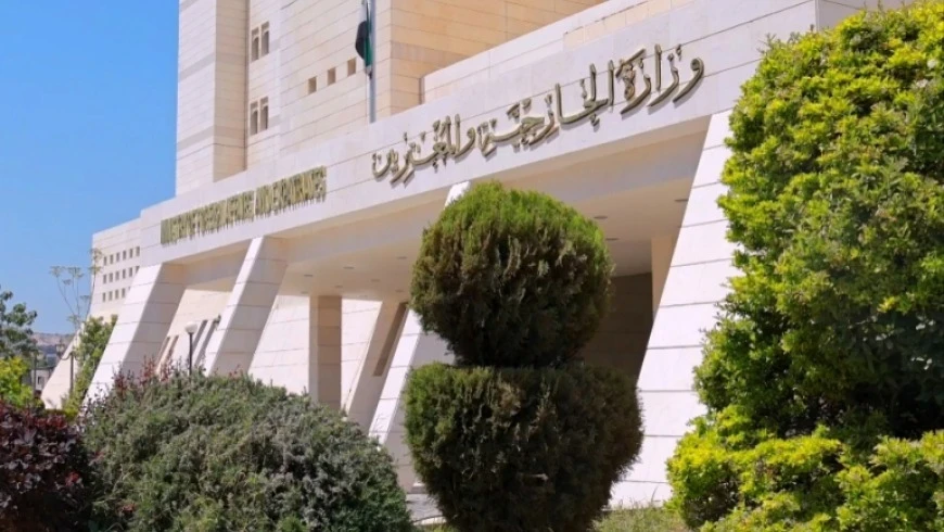 الخارجية السورية تعيد دبلوماسي...