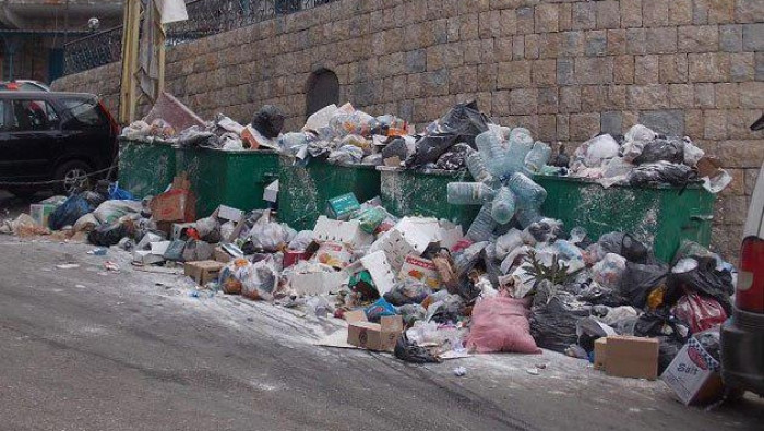 قبل زيادة الرواتب.. النظام يرف...