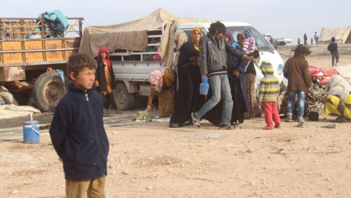 بعد قرار "داعش" بإخراجهم.. وصو...