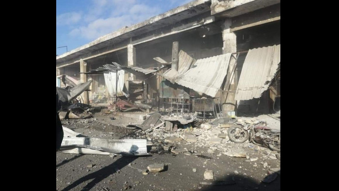 شهيد وجرحى بقصف جوي على سوق شع...