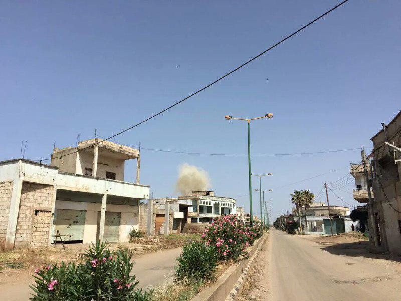 شهداء وجرحى بقصف جوي على ريف ح...