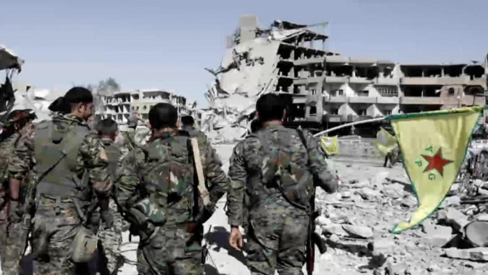 انتشال عشرات الجثث من مقبرة تض...