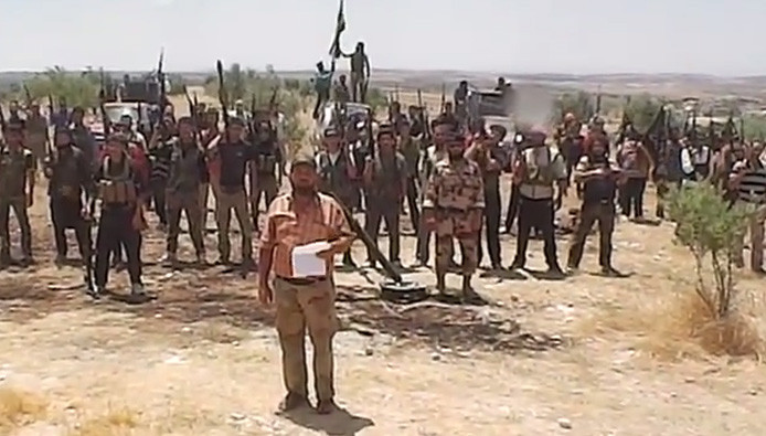 مجهولون يغتالون ملازم وعنصرين...