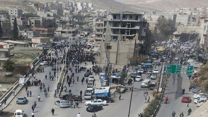 النظام يشن حملة دهم واعتقال في...