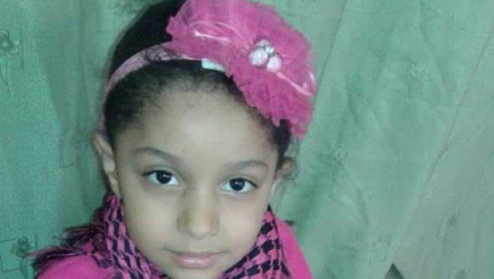 العثور على جثتي معلمة وطفلة بر...