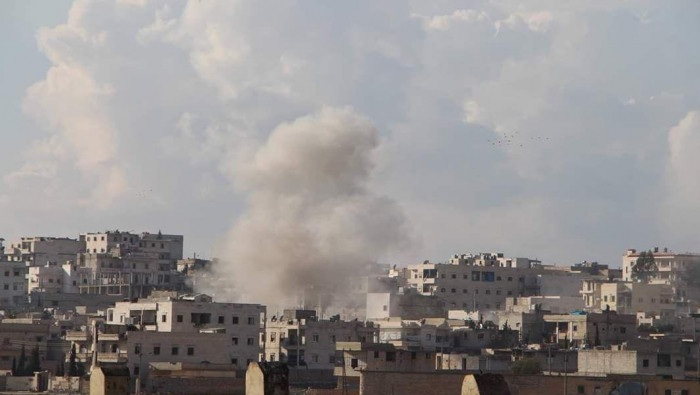 جرحى مدنيون بقصف مكثف للنظام ش...