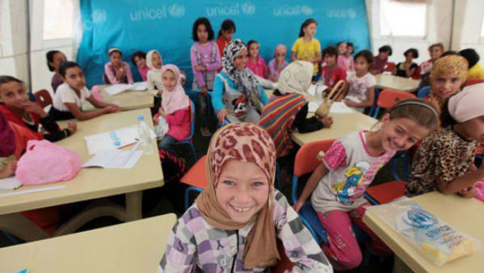 "يونسيف" تفصل المدرسين السوريي...