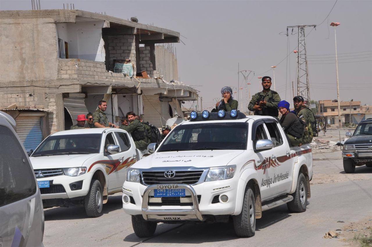 لأنه عربي!.. اعتقلته "الوحدات...