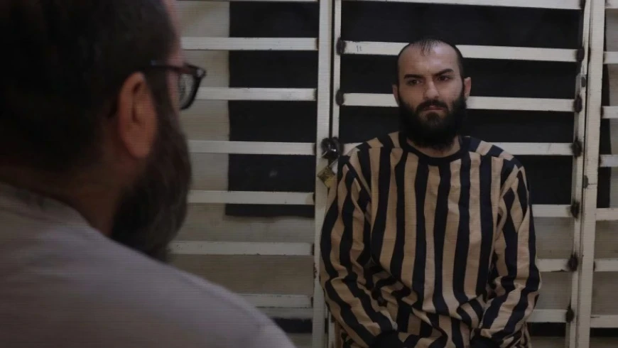 مواجهة وجهاً لوجه بين معتقلين...