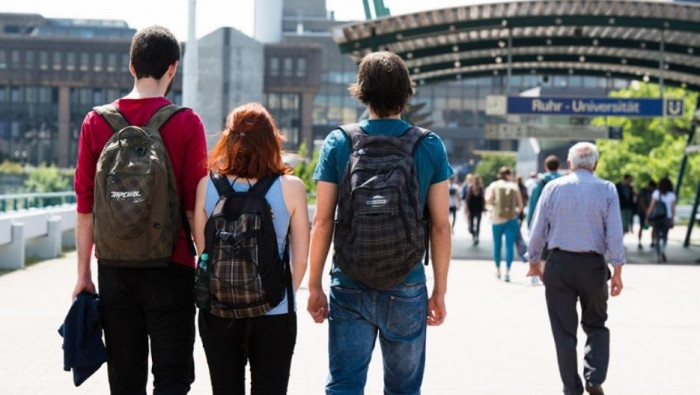 السوريون في المرتبة السادسة بش...