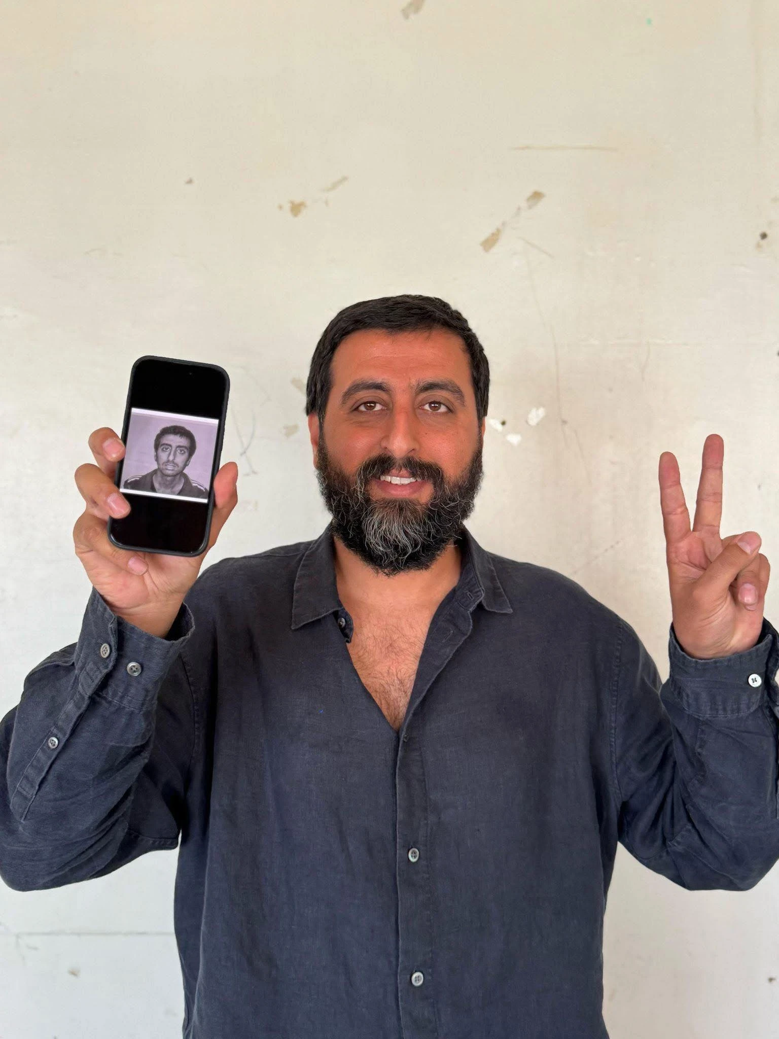 الأمن السوري يفرج عن الناشط ال...