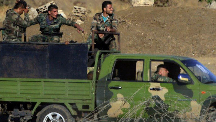 النظام يعوض عوائل قتلاه وعجزة...