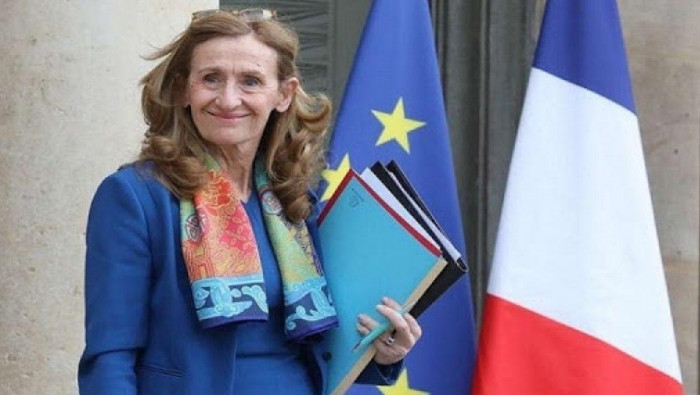 فرنسا ترفض طلب ترامب باستعادة...