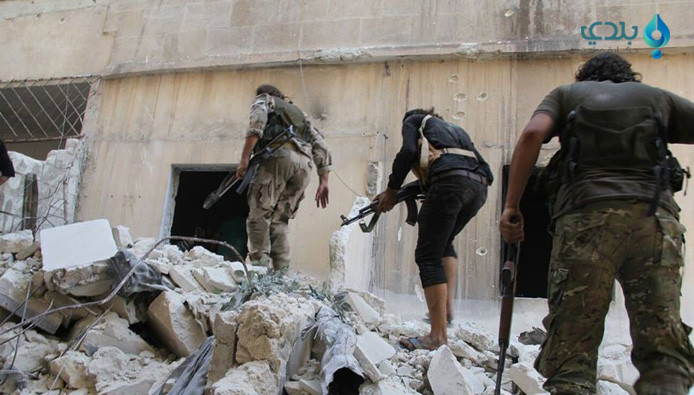 هجوم للثوار بهدف قطع طرق امداد...