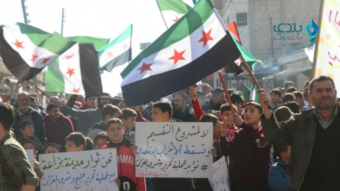 المهجرون من مناطق شرق الفرات ي...